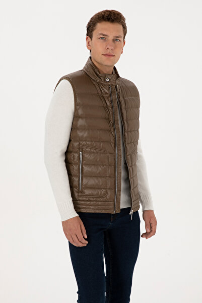 U.S. Polo Assn. Men's Khaki Vest 50310306-Vr027