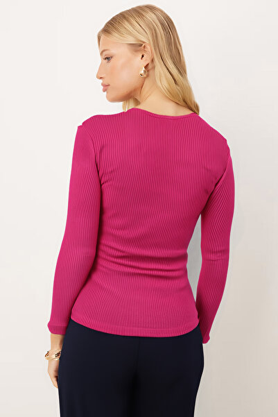 armonika Women's Fuchsia U Neck Button Detailed Front Slit Soft Textured Blouse Arm-26K001038