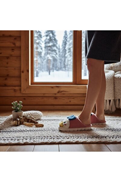 OEM Fluffy and warm slippers for women, cheerful pattern, F-23