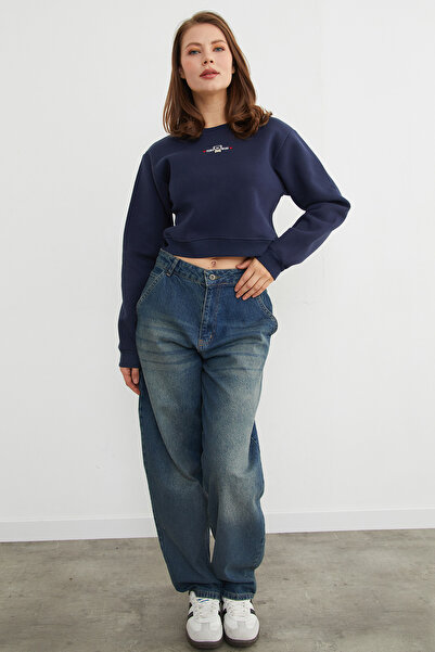 Fulla Moda 3-нитковий кроп-светр з вишивкою ведмедика