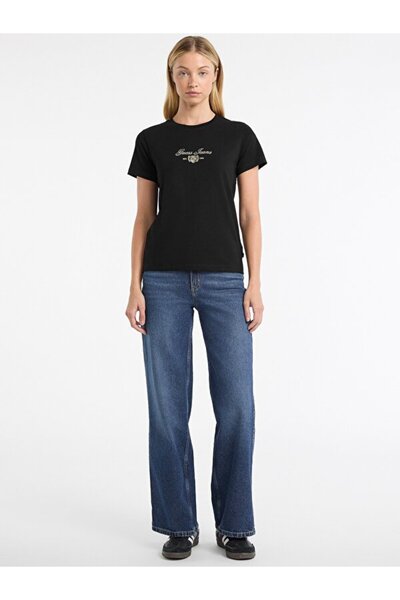 Guess Jeans Women's Boxy Fit T-Shirt