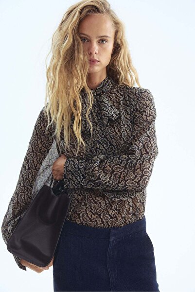 H&M بلوزة شيفون برباط على الرقبة