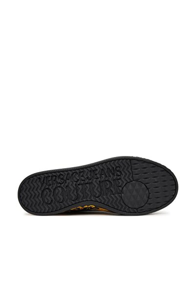 Versace Women's Fondo Court 88 Dis. Skl Sole Sneaker with Baroque Pattern and Letter Logo - Black/Gold Yellow