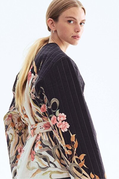 H&M سترة مبطنة بحزام ربط