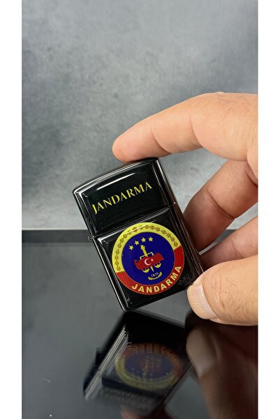 Kuyumcudan BENZİNLİ ÇAKMAK JANDARMA LOGOLU