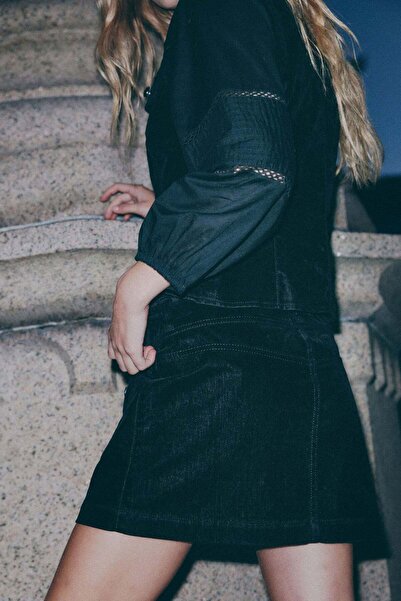 H&M Rhinestone-button mini skirt