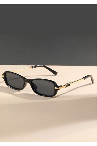 MECKSA Black Rectangle Sunglasses with Gold Metal Arms – Retro Luxury Streetwear