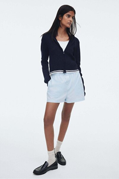 H&M كارديجان بغطاء رأس رأس وسحاب