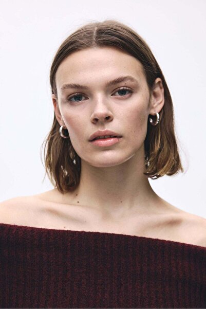 H&M Off-the-shoulder jumper