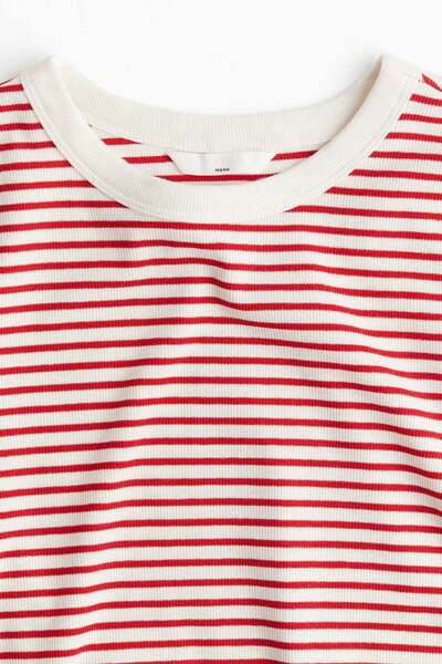 H&M الجزء العلوي المضلع من MAMA