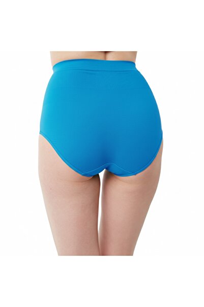 Silvy Hi Panty Selfie