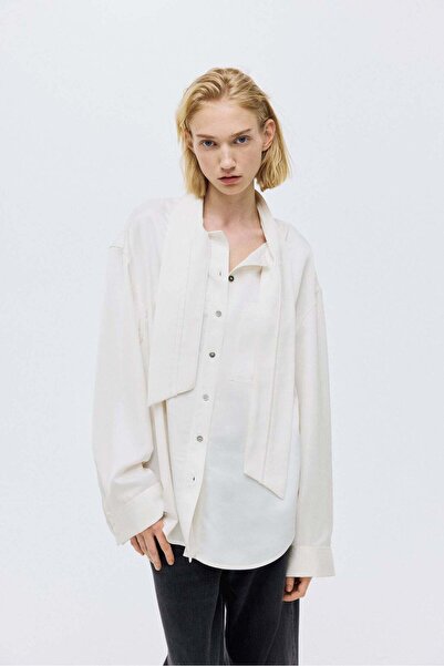 H&M Bow-collar blouse