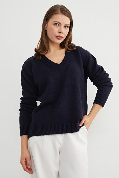 Fulla Moda Basic V-Neck Casual Sweater