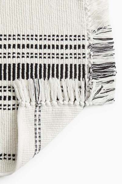 H&M Fringed cotton bath mat