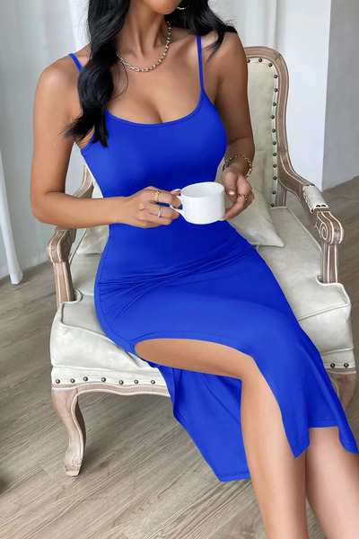 CATHECAT Rochie albastră cu fantă care îmbrățișează corpul sub genunchi