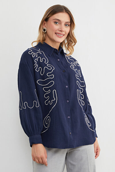 Fulla Moda Geometric Embroidered Loose Shirt