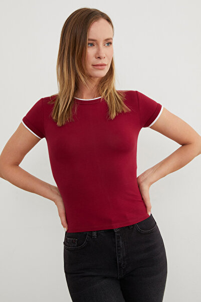 Fulla Moda Basic Crew Neck Piped Crop T-Shirt
