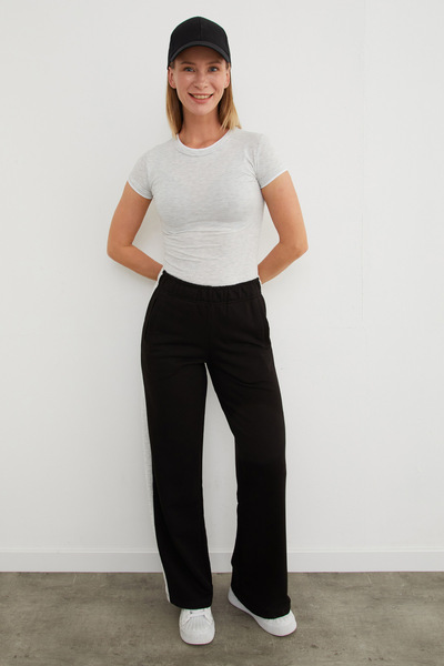 Fulla Moda Μπλουζάκι Basic Crew Neck με ρέλι Crop