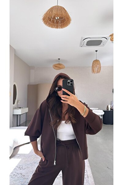 Buket Teke طقم بدلة رياضية من المودال مع سترة بسحاب باللون البني