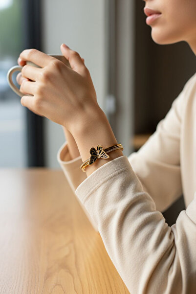 Caglastore Kelepçe Kelebek Motifli Zirkon Taşlı Altın Kaplama Bileklik (Çap: ...