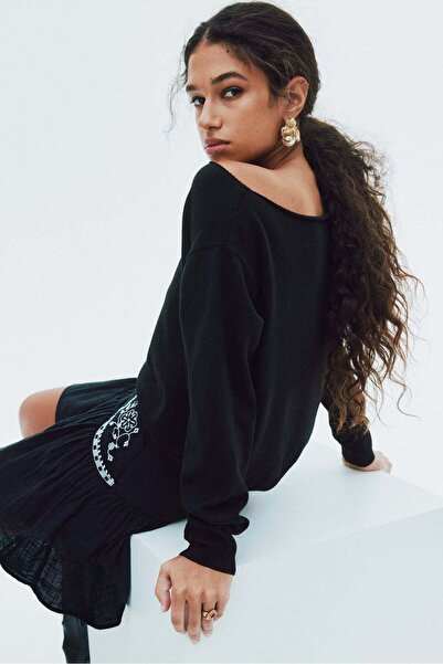 H&M Off-the-shoulder jumper