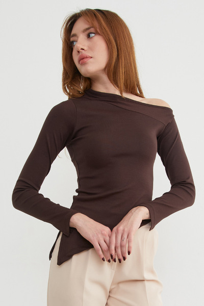 Fulla Moda Βασική ασύμμετρη μπλούζα με έναν ώμο άνοιγμα