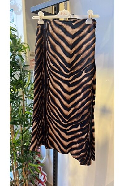 BEBE PLUS Women's Zebra Satin Skirt