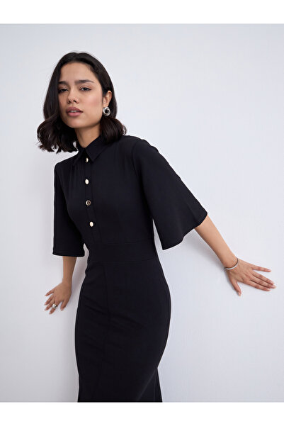 Styli Buttoned Mermaid Hem Midi Dress with 3/4th Sleeves