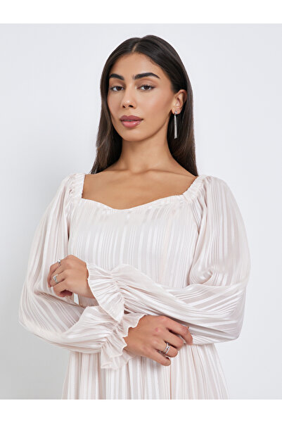 Styli Off White Ruffled Hem Maxi Dress