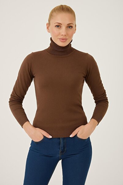 Fashion Friends Stretchy Turtleneck Sweater Brown