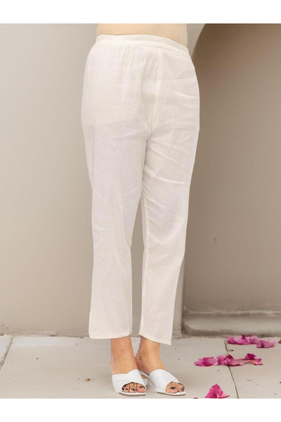 Ishin By Styli Off White Cotton Kurta with Pants and Dupatta Set