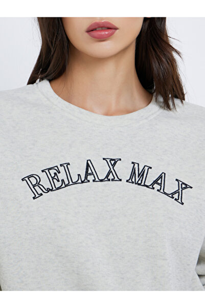 Styli Embroidered Slogan Sweatshirt and Joggers Co-Ords