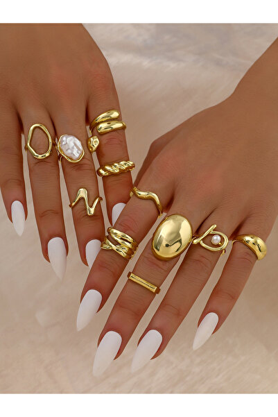 Take Two By Styli مجموعة من 11 خاتمًا ذهبيًا مميزًا