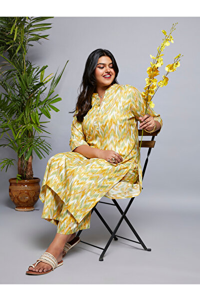 Globus By Styli Plus Size Yellow Chevron Print Zari Detail Kurta and Pants Workwear Set
