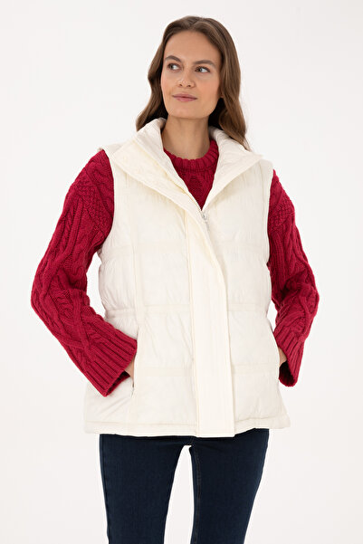 U.S. Polo Assn. Women's Cream Vest 50308632-Vr256