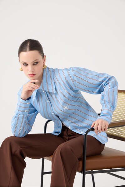 HOLLY LOLLY Cămașă Betty cu talie în dungi, albastră