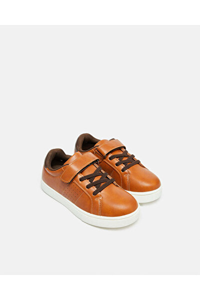 REDTAG Senior Boys Brown Velcro Plain Sneakers