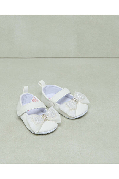 REDTAG Baby White With Bow Detail Pram Shoe