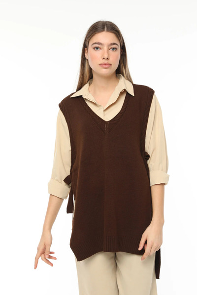 Kırçiçek Women's Hair Braid Detailed Soft Textured Slit Belted Sweater