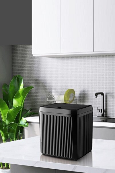 decorev 5 Liter Modern Striped Trash Can with Click Lid – Black Dc-6799