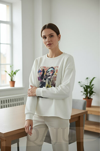 Qaju Women's Oversized Artistic Printed Sweatshirt – Ecru