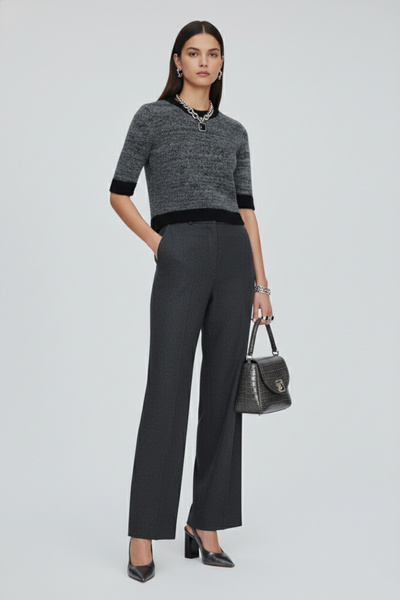 Qoolest Kadın Kısa Kollu Triko Kazak Kontrast Ribana Detaylı Yumuşak Dokulu F...