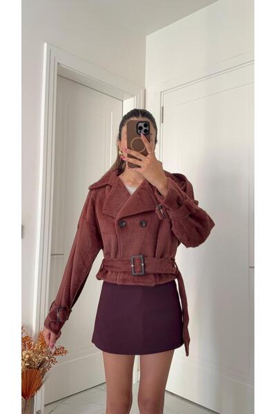 Solie Short Soft Cashmere Jacket with Burgundy Belt Detail