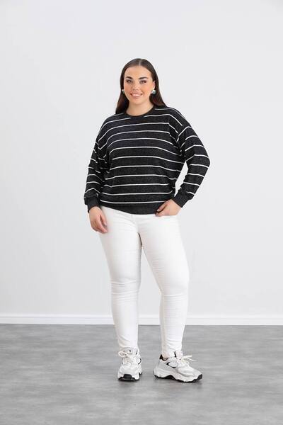 QUAWEAR Crew Neck Striped Pattern Soft Fabric Sweater