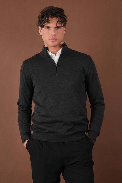 ALEXANDERGARDI Zippered Stand Collar Sweater