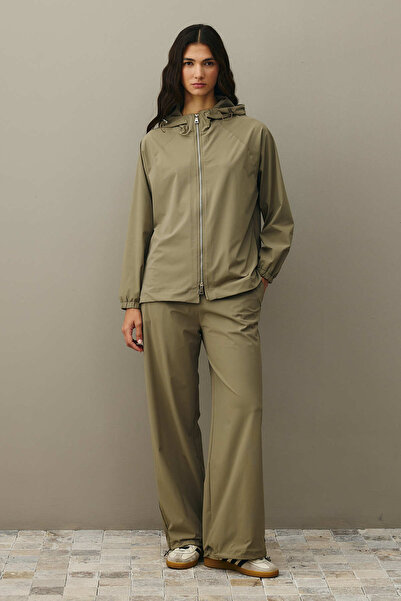 Fahhar Hooded Light Touch Suit Mold Green