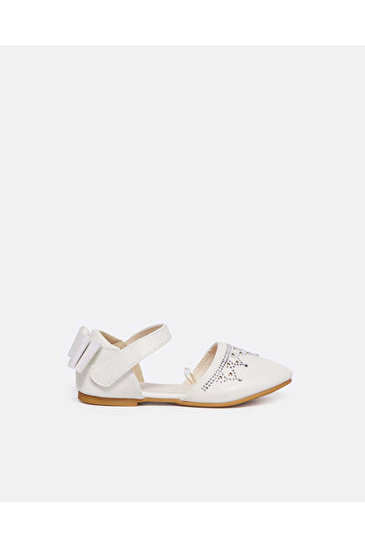 REDTAG صندل أبيض مزين بالماس للبنات