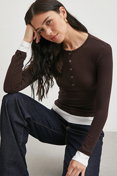 Never more συνδυασμός υφασμάτων Μπλούζα με κουμπώματα καφέ