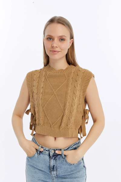 Kırçiçek Women's Hair Braid Slit Short Sweater