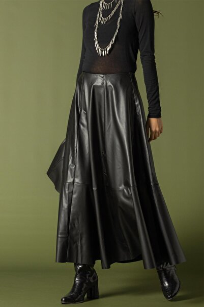 Olcay Segmented Flared Leather Skirt Black 7065